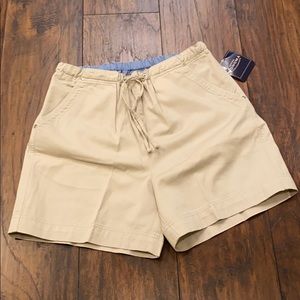 Sonoma Petite M Tan Shorts